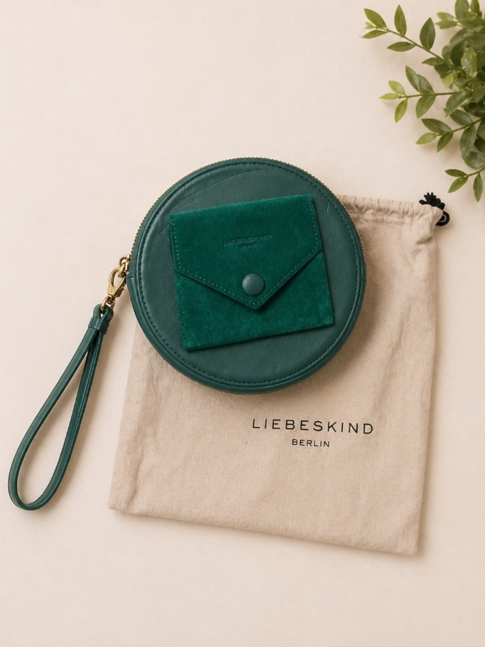 Liebeskind Berlin Green Leather Circle Wristlet Bag Minimal Round Purse Clutch